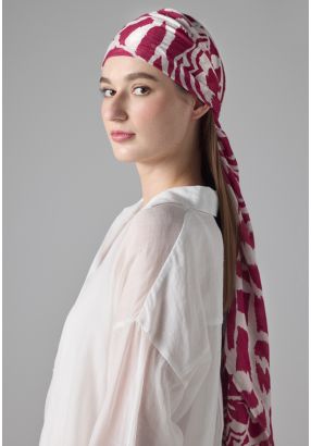 وشاح طبعات بلونين و حواف بشراشيب 