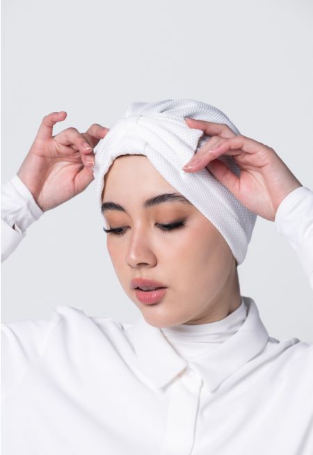 توربان مزين بفيونكة