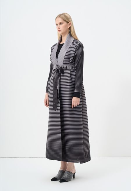 Contrast Pleated Belted Maxi Winter Abaya