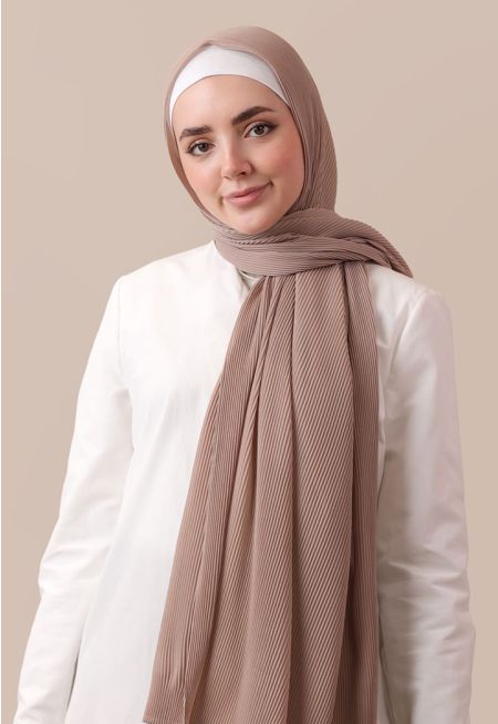 وشاح شيفون بثنيات